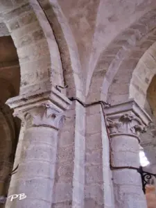 Interior da Igreja de Saint-Jean-Baptiste