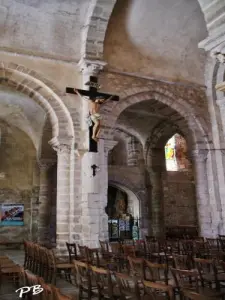 Interior da Igreja de Saint-Jean-Baptiste