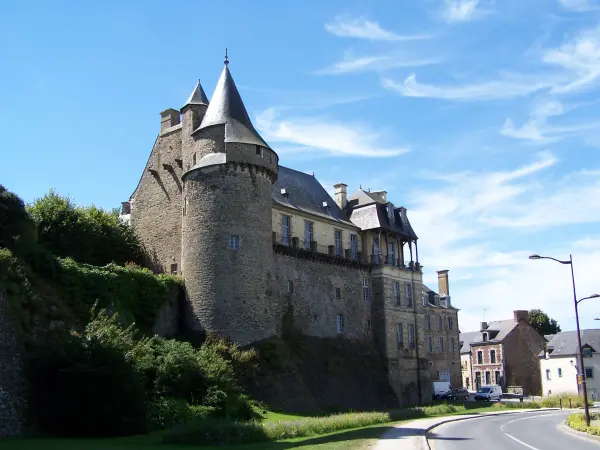 Châteaugiron - 旅游、度假及周末游指南伊勒-维莱讷省