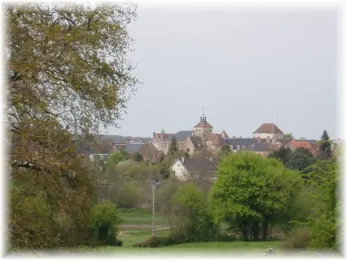 Châteaumeillant - Guide tourisme, vacances & week-end dans le Cher