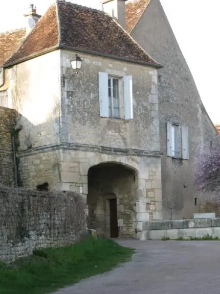 Châtel-Censoir - Führer für Tourismus, Urlaub & Wochenende in der Yonne