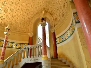 Intérieur des Grands Thermes de Châtel-Guyon