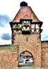 Heksen Tower, gezien vanaf de middeleeuwse tuin (© J. E)