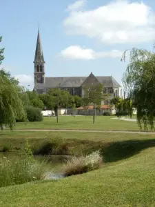 Amusement Park und Kirche Chauvé