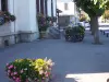 Chens-sur-Léman - Centro de aldeia - prefeitura de flor e agência postal