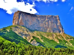 The Mont Aiguille (© J.E)
