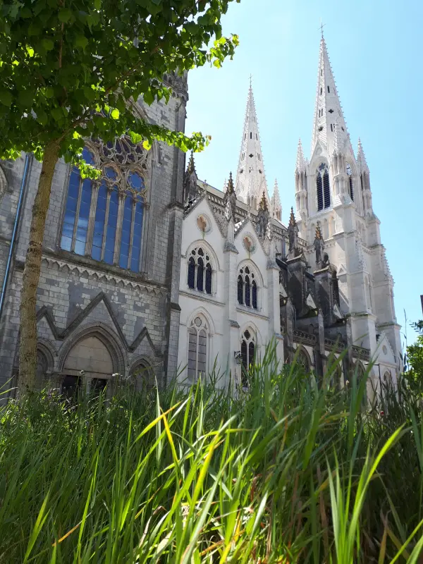 Église Notre-Dame - Monument à Cholet