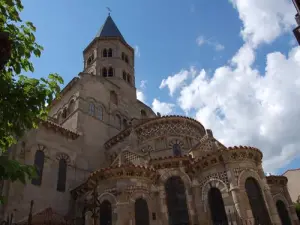 chiesa romanica di Notre-Dame du Port (© Gérard Charbonnel 2007)