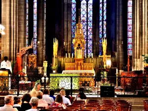 Coro e altare della cattedrale (© J.E)