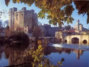 Clisson、全景(© Bertrand Rivière)