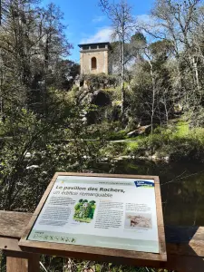 The Pavilion of the Rocks, an Italian-style manufacture in the Garenne-Valentin park