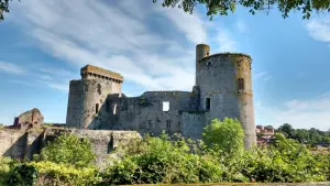 Die Burg von Clisson (© Nantes Vineyard Tourist Office)