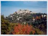 Vista del villaggio collinare di Coaraze