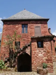 Collonges-la-Rouge