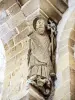 Conques-en-Rouergue - Estátua, na abadia (© JE)