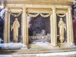 Reliquary of Saint-Publius, in the chapel Notre-Dame-de-Consolation (© J.E)