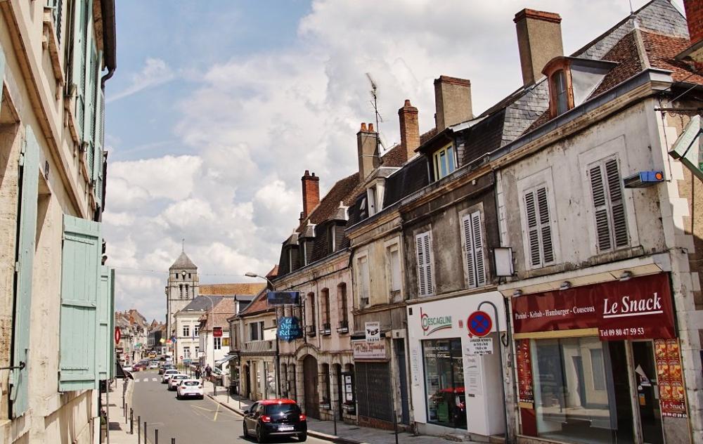 Photos CosneCourssurLoire Tourism, Holidays & Weekends