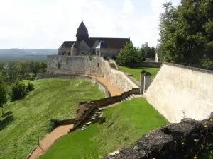 Kerk van Saint-Sauveur - Coucy-le-Château