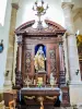 Altar of the Virgin in the church (© J.E)