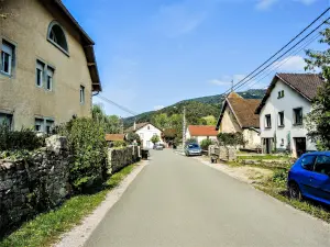 Straße Montoille - Dampjoux (© J. E)