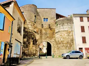 Porte Saint -Marcel, seen from the outside (© J.E)