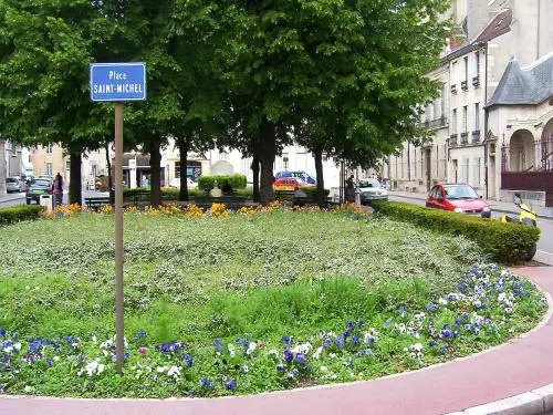 Place Saint-Michel à Dijon