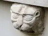 Sculpture above the cloister of the former Hôtel-Dieu (© J.E)