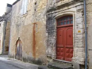 Detalhe de uma porta antiga
