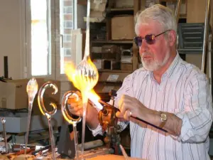 .
Lavoro del vetro del ventilatore (© aftl45)