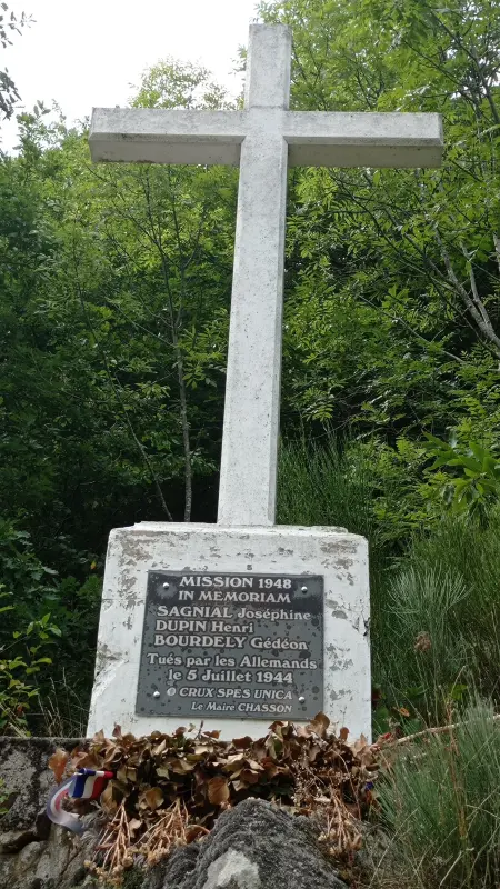 Mémorial du 5 juillet 1944  - Monument à Dornas