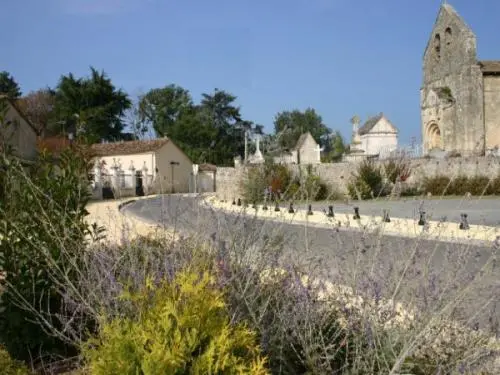 Doulezon - Führer für Tourismus, Urlaub & Wochenende in der Gironde