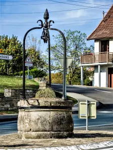 Oud goed, in het centrum van het dorp (© J.E)