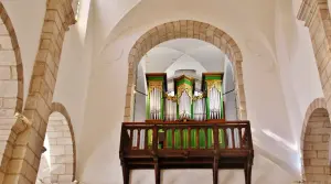 O interior da igreja de Saint-Martin