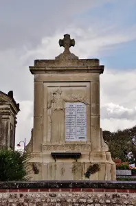 The monument to the dead