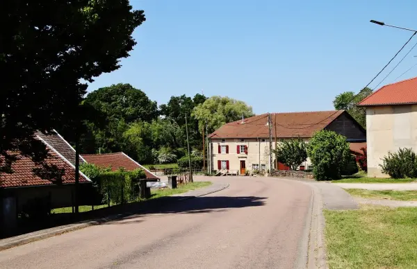 Esley - Führer für Tourismus, Urlaub & Wochenende in den Vosges