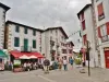 Espelette - Guide tourisme, vacances & week-end dans les Pyrénées-Atlantiques