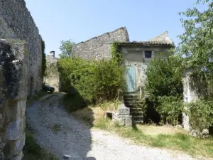 Ruelle du village