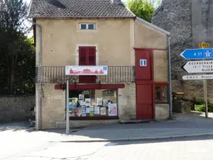 Frente a la Iniciativa de la Unión Fontaine-Française Val Vingeanne