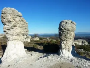 Die ungewöhnlichen Felsen von Mourres