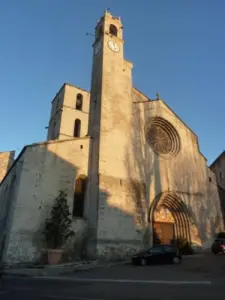 Catedral de Notre-Dame du Bourguet (1155)