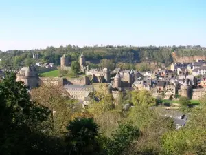 Vue sur la forteresse de Fougères