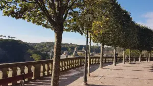 Vue du jardin public sur le château (© MR)