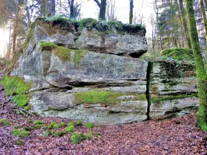 Las piedras rojas - La Ramouse (© Jean Espirat)