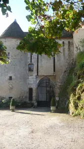 Poterne du château de Gargilesse-Dampierre