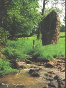 Menhir de la Roche - Gorron