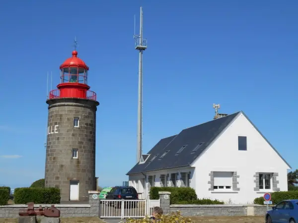 Lighthouse of the Cap Lihou - Monument in Granville