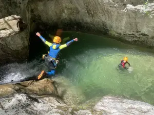 Canyoning avec Vertical Way, à proximité de Grenoble