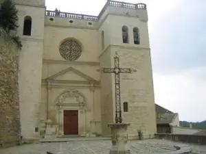 Collegiale kerk Saint-Sauveur van Grignan
