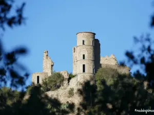 Grimaud 城堡（©Grimaud 旅游)