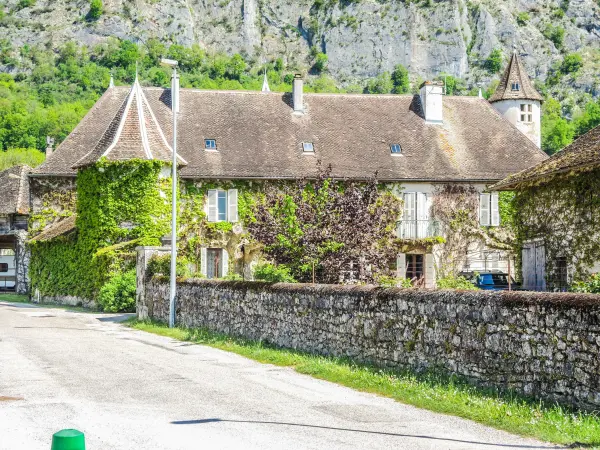 Groslée-Saint-Benoit - Führer für Tourismus, Urlaub & Wochenende im Ain